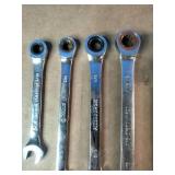 Mixed set of Pittsburgh brand ratcheting wrenches.