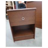 QUEEN HEADBOARD / 2 NIGHT STANDS