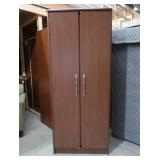 1 WARDROBE