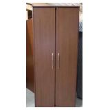 1 WARDROBE