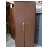 1 WARDROBE