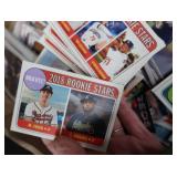LG LOT OF COLLECTIBLE BASEBALL CARDS