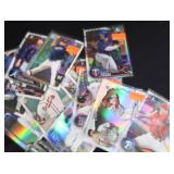 LG LOT OF COLLECTIBLE BASEBALL CARDS