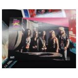 COLLECTIBLE MUSIC ARTIST CARDS