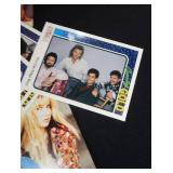 COLLECTIBLE MUSIC ARTIST CARDS