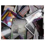 MIXED LOT OF COLLECTIBLE CARDS