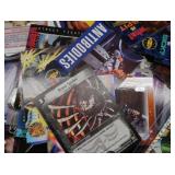 MIXED LOT OF COLLECTIBLE CARDS