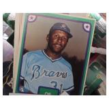 BASEBALL COLLECTIBLE CARDS 1977