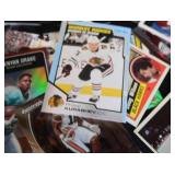 MIXED LOT MOSTLY HOCKEY BIG NAMES