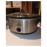 Rival Crock-Pot Slow Cooker & Hamilton Beach 18 Qt Roaster Oven (Lot of 2)