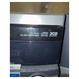 Magnavox MAS-300 Mini Hi-Fi Stereo System 3CD Dual Cassette w Speakers