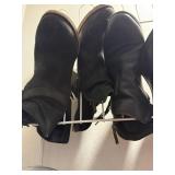 Easy Spirit Black Ankle Boots Side Zip Womenâs 7.5 M Good Condition