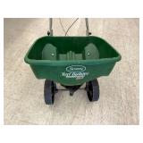 Scotts Turf Builder Edgeguard DLX Broadcast Spreader