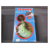 Spinner Toy, Works