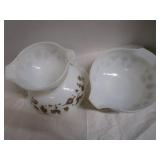 Pyrex Vintage Tip/Pour Bowls