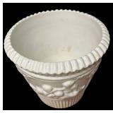 J6 - Roseville Donatello 657-6 White Matte Planter