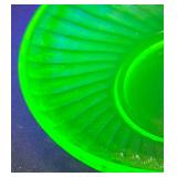 K5 - Vintage Anchor Hocking Uranium Glass Berry Bowl