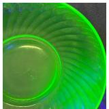 K5 - Vintage Anchor Hocking Uranium Glass Berry Bowl