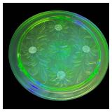 A4 - Vintage Jeannette Glass Sunflower Uranium Footed Cake Plate