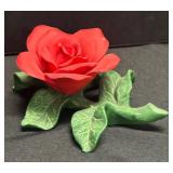 I4 - Mr. Lincoln Rose Figurine