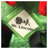 I4 - Mr. Lincoln Rose Figurine