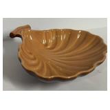 I5 - Vintage Roseville Mayfair Brown Vase & Shell Dish