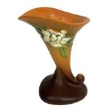 K2 - Vintage Roseville White Gardenia Cornucopia Vase
