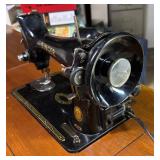 S - Vintage Singer 99K Sewing Machine Table with Cabinet and Machine
