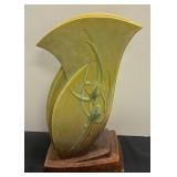 A5 - Vintage Roseville Pottery Wincraft Art Deco Vase