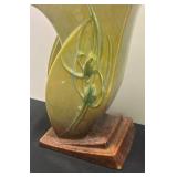 A5 - Vintage Roseville Pottery Wincraft Art Deco Vase