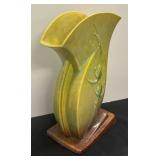 A5 - Vintage Roseville Pottery Wincraft Art Deco Vase