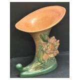 B5 - Vintage Roseville Water Lily Cornucopia Vase