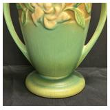 G5 - Vintage Roseville Art Pottery Gardenia Vase