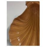 K6 - Vintage Roseville Capri Shell Bowl