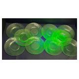 H2 - Ten Vintage Hocking Uranium Glass Plates