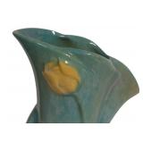 K6 - Vintage Roseville Wincraft Tulip Vase