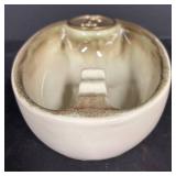D4 - Vintage Roseville Hyde Park Ashtray