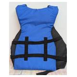 Speedo Adult Life Vest - Blue: Chest 30-52 in, Buckle Closure, Polyethylene Material
