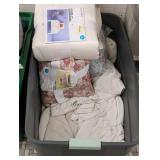 Lot of Room Essentials, Casaluna, Threshold Bedding