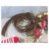 (BR3) Christmas Decor...