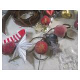 (BR3) Christmas Decor...