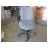 (BR1) Multi-Adjustable Office Chair...