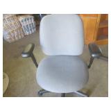 (BR1) Multi-Adjustable Office Chair...