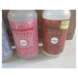 (CS) 8 Spray Bottles of Multi Surfa...
