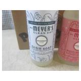 (CS) 8 Spray Bottles of Multi Surfa...