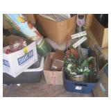 (TRLR) Large Lot of Unclaimed Unsol...