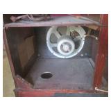 (FRNT) Vintage "The Magnavox" Cabin...