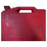 Briggs & Stratton Smart-Fill 2.5 Gallon Gas Can With Spout
