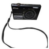 Nikon COOLPIX S570 12MP Digital Camera w/ Case & Wrist Strap