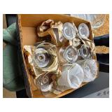 Lot of Glass Ware: Pyrex Bowls, Christmas Glasses & Misc